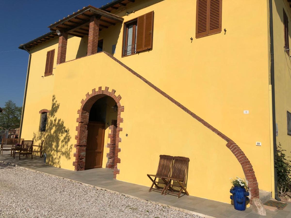 La Nana Gialla Riotorto Exterior foto
